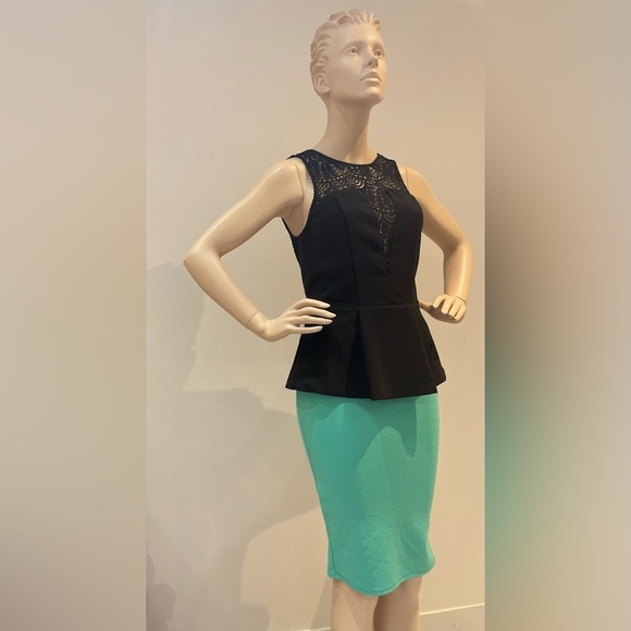 I’M IN LOVE WITH DEREK | Emerald bodycon pencil skirt - Picture 10 of 10